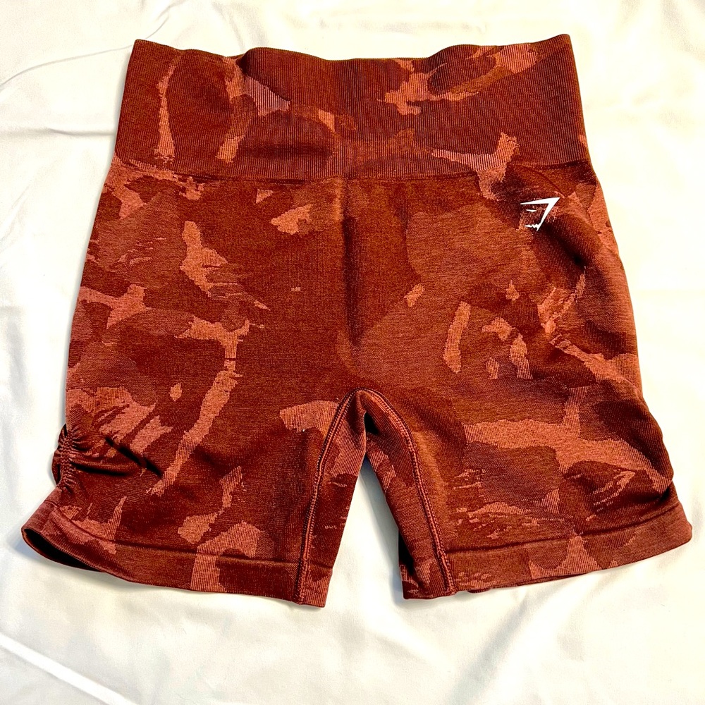 Gymshark Adapt Camo Shorts - MEDIUM